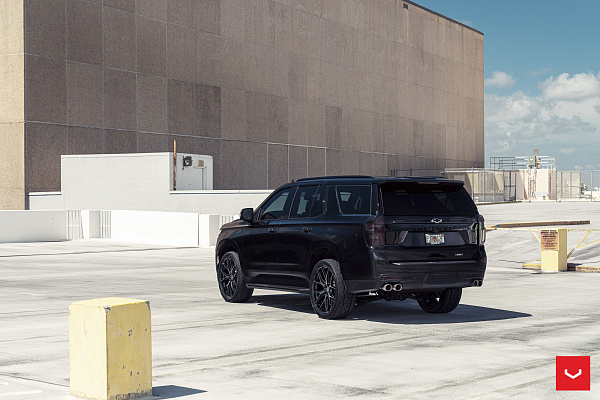 Фото дисков Vossen HF6-4 Черный глянец на Chevrolet Tahoe V