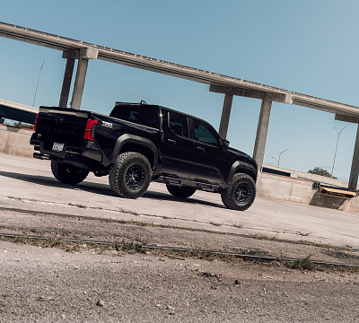 Фото дисков Vossen HFX-1 (6-Lug) на  Toyota Tacoma IV