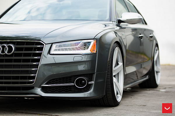 Фото дисков Vossen CV3 Серебро на Audi A/S 8 (D4)