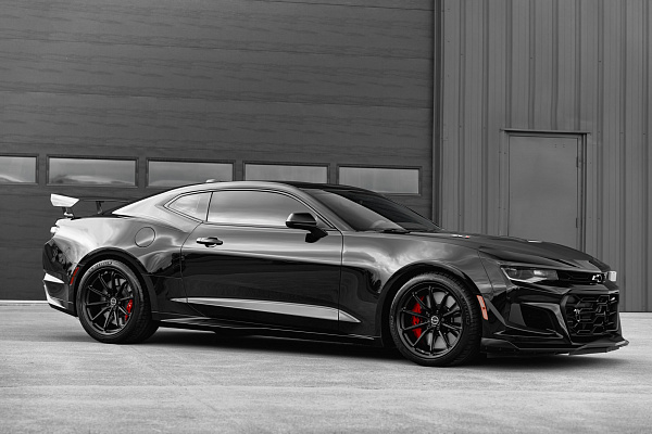 Фото дисков Brixton Forged R11-RS Черный сатин на Chevrolet Camaro VI