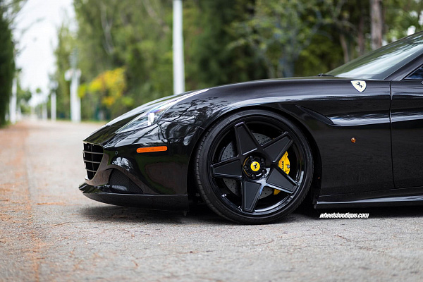 Фото дисков HRE 505M Черный сатин на Ferrari California