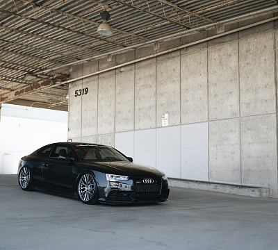 Фото дисков Rotiform LSE на Audi A/S/RS 5 (8T)