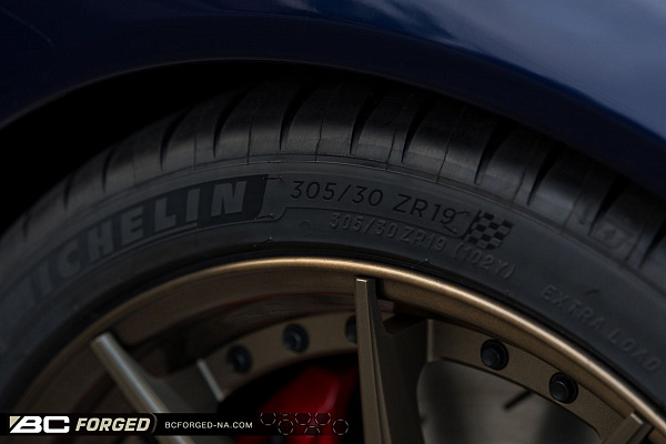 Фото дисков BC Forged HCA210 Сатиновая бронза на Porsche 911 VI