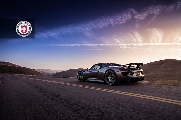 Фото дисков HRE P101 Черный глянец на Porsche 918 Spyder