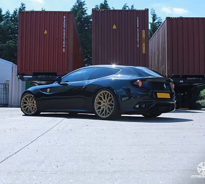 Фото дисков Vossen HF-2 на Ferrari GTC4Lusso