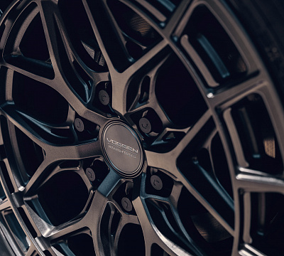 Фото дисков Vossen HFX-1 (6-Lug) на Lexus GX III