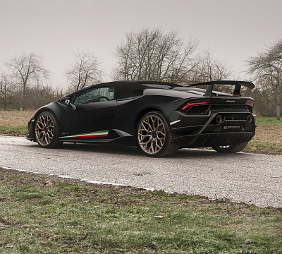 Фото дисков Vossen S17-01 на Lamborghini Huracan
