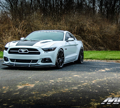 Фото дисков MRR M350 на Ford Mustang VI