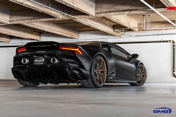 Фото дисков Anrky S1-X1 Сатиновая бронза на Lamborghini Huracan
