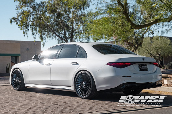 Фото дисков Giovanna Kapletta Черный глянец на Mercedes-Benz S-Class (W223)