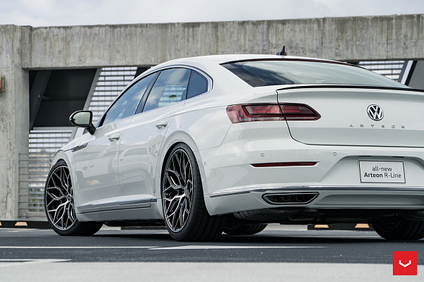 Фото дисков Vossen HF-2 Алмазная проточка на Volkswagen Arteon