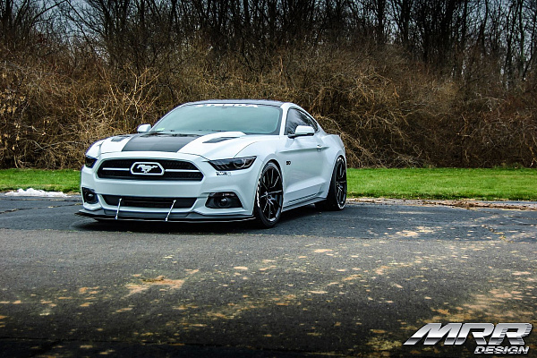Фото дисков MRR M350 Черный глянец на Ford Mustang VI