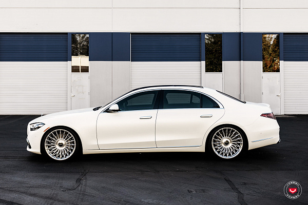 Фото дисков Vossen S17-15T Глянцевый лак на Mercedes-Benz S-Class (W223)