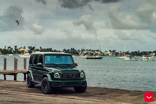 Фото дисков Vossen HFX-1 (5-Lug) Черный глянец на Mercedes-Benz G-Class III