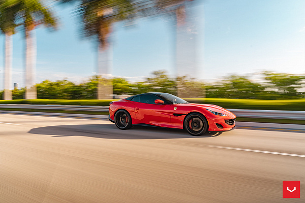 Фото дисков Vossen HF-4T Черный глянец на Ferrari Portofino