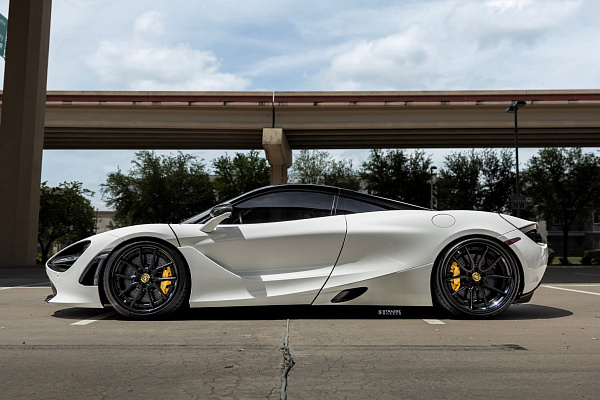Фото дисков Strasse Wheels SV5 Deep Concave FS Черный сатин на McLaren 720S