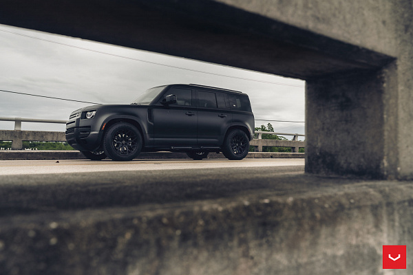 Фото дисков Vossen HF-2 Черный глянец на Land Rover Defender II
