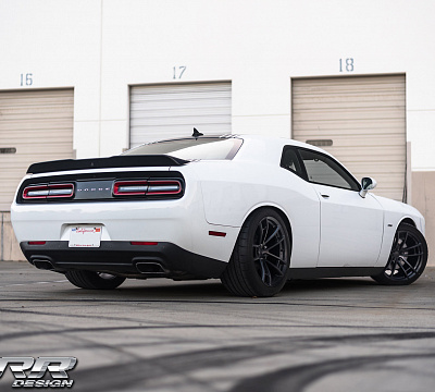 Фото дисков MRR M392 на Dodge Challenger III