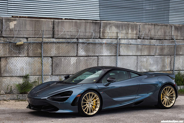Фото дисков HRE P103 Сатиновое золото на McLaren 720S