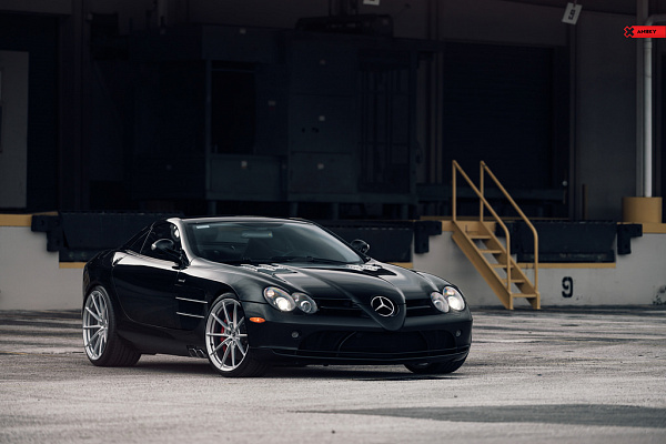 Фото дисков Anrky AN18 Сатиновый лак на Mercedes-Benz SLR McLaren