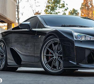 Фото дисков Brixton Forged R11-R на Lexus LFA