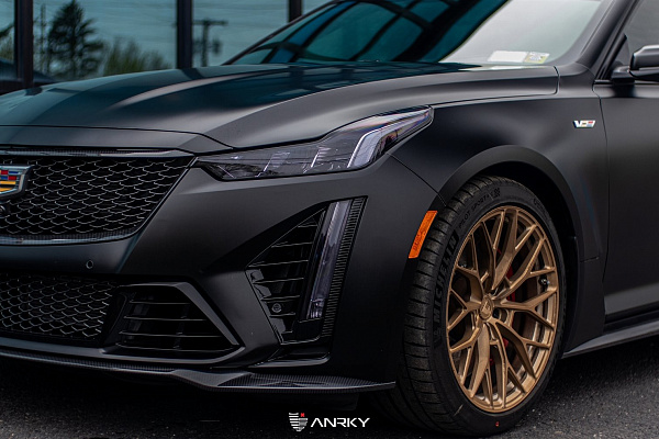 Фото дисков Anrky AN10 Сатиновое темное золото на Cadillac CT5
