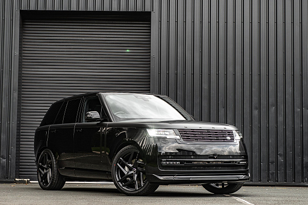 Фото дисков Kahn Type 52 RS Черный сатин на Range Rover V