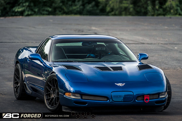 Фото дисков BC Forged RS40 Черный матовый на Chevrolet Corvette C5