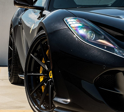 Фото дисков Anrky AN38 на Ferrari 812