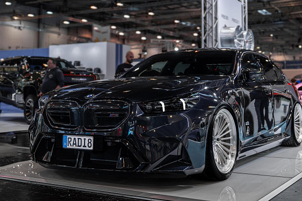 Фото дисков Radi8 R802.1 Глянцевый лак на BMW 5/M5 (G60/G90)