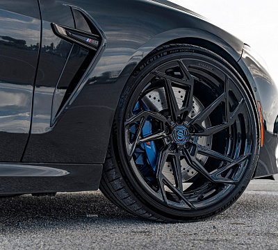 Фото дисков Strasse Wheels SB1 Deep Concave Duoblock на BMW 8/M8
