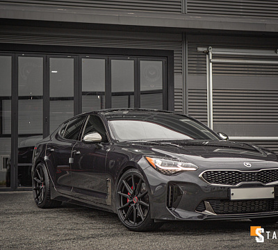 Фото дисков Vossen HF-3 на Kia Stinger