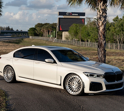 Фото дисков Strasse Wheels SV20 Deep Concave FS на BMW 7 (G11/G12)