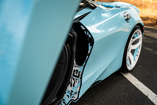 Фото дисков Brixton Forged NC01-R Белый глянец на McLaren 720S