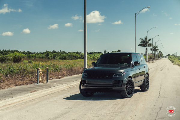 Фото дисков Vossen EVO-6T Черный глянец на Land Rover Range Rover IV