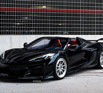 Фото дисков AL13 R10 на Chevrolet Corvette C8