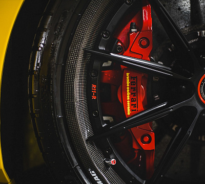 Фото дисков Brixton Forged R11-R на Ferrari F8
