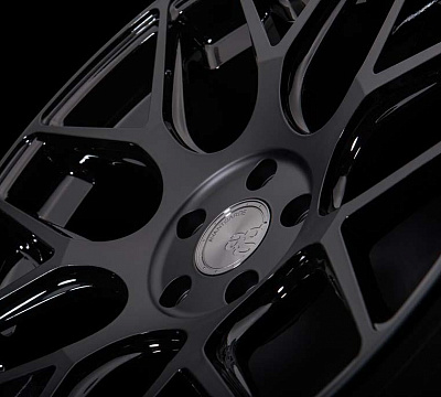 Avant Garde M590