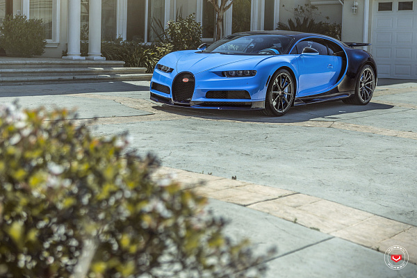 Фото дисков Vossen M-X2 Глянцевый графит на Bugatti Chiron
