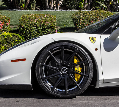 Фото дисков CEC C26 на Ferrari 458