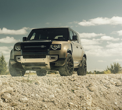 Фото дисков Vossen UV-4 на Land Rover Defender II