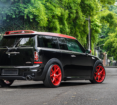 Фото дисков HRE R101 на MINI Cooper III