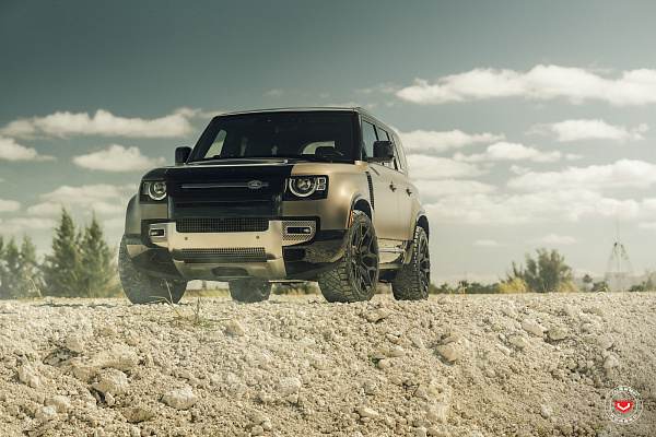 Фото дисков Vossen UV-4 Черный сатин на Land Rover Defender II