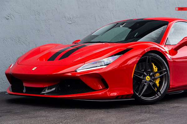 Фото дисков Anrky AN17 Глянцевый темный лак на Ferrari F8