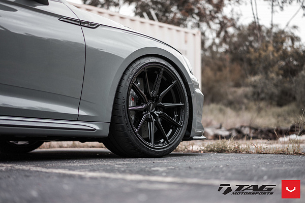 Фото дисков Vossen HF-3 Черный глянец на Audi A/S/RS 5 (F5)