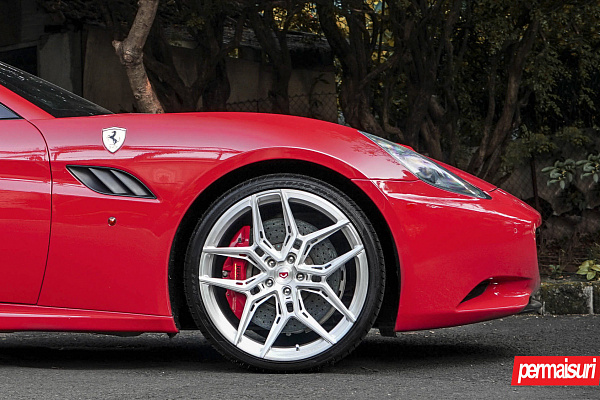 Фото дисков Vossen EVO-4R Глянцевый лак на Ferrari California