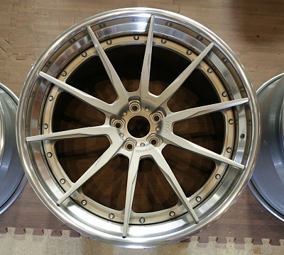 ADV.1 ADV10 Track Spec CS