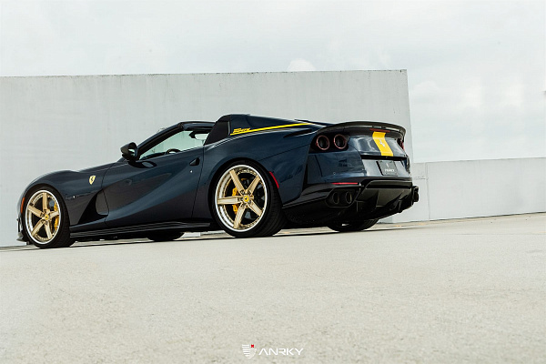 Ferrari 812 GTS