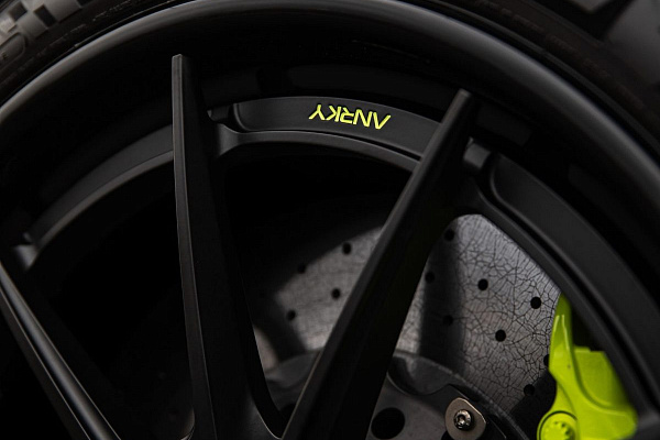 Фото дисков Anrky AN38 Черный сатин на Porsche 918 Spyder