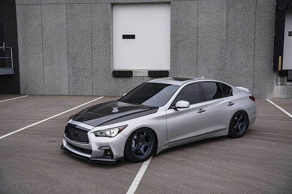 Фото дисков Motegi Racing CS5 Другой цвет на Infiniti Q50